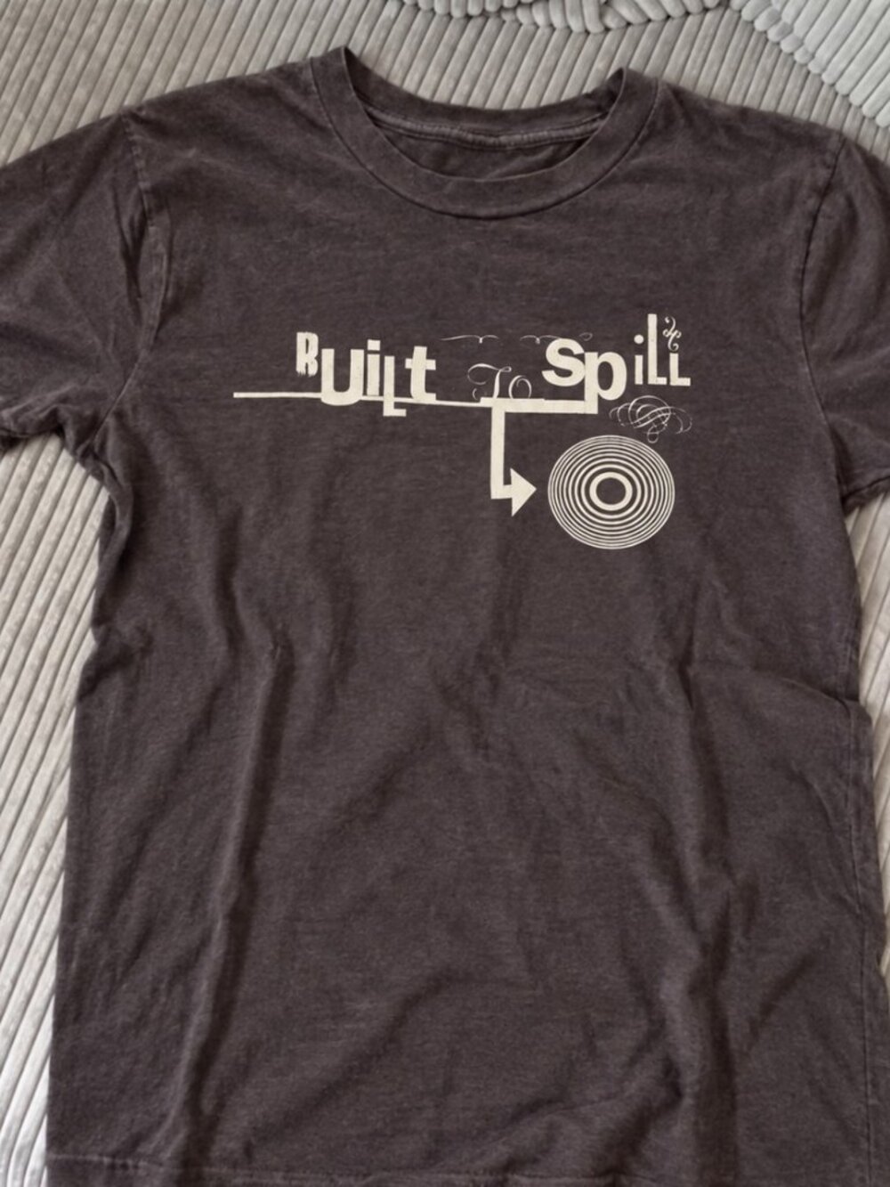 Gildan Built to Spill Dark Brown Graphic T-Shirt